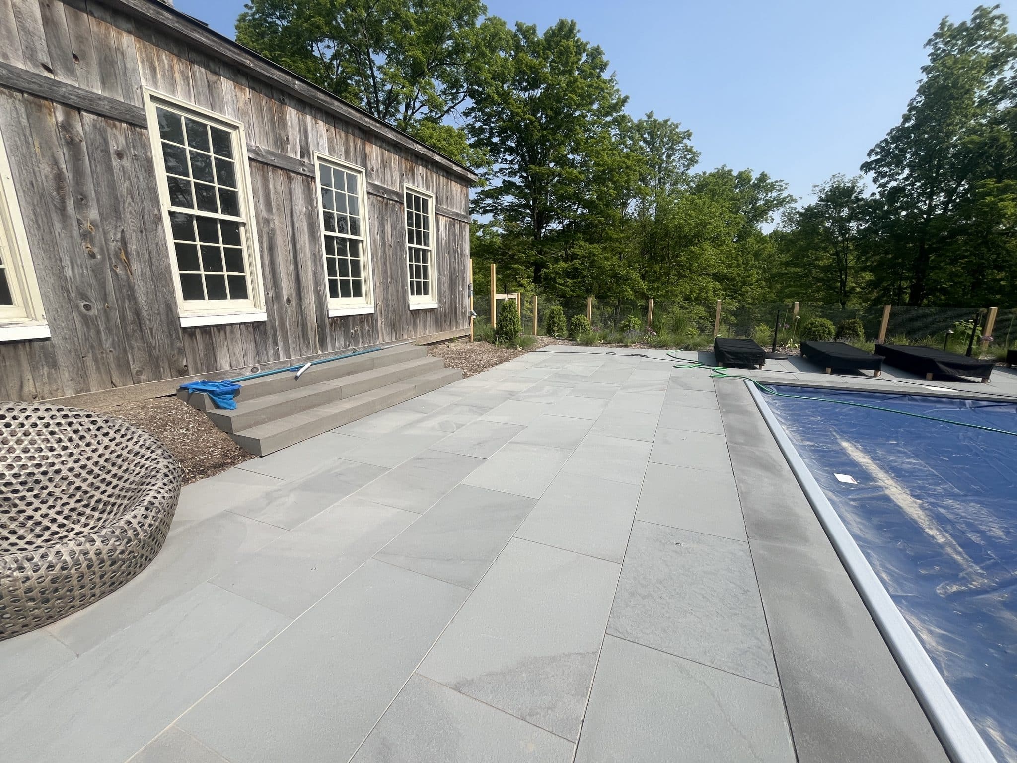True Blue Thermal Cut Dimensional Bluestone - Pool Patio Example