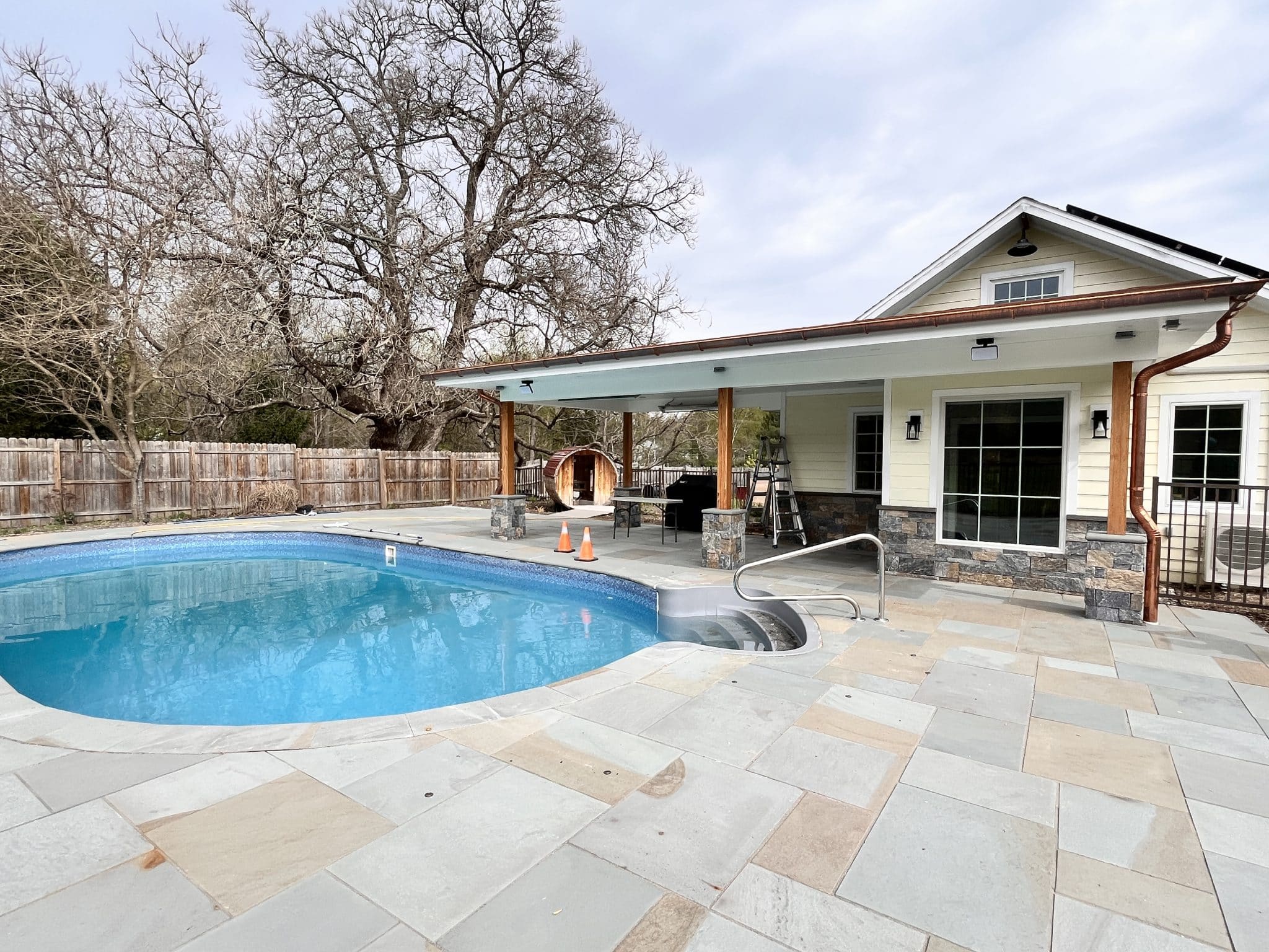 Full Color Thermal Finish Dimensional Bluestone - Pool Patio Example